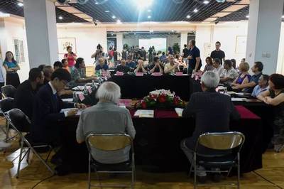 &ldquo;絲路故事--烏茲別克斯坦藝術(shù)家邀請(qǐng)展&rdquo;在《藝術(shù)市場(chǎng)》美術(shù)館隆重開(kāi)幕